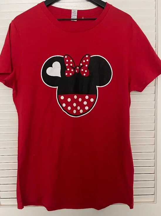 Minnie Mouse Red Graphic T-Shirt - Picture 1 of 3